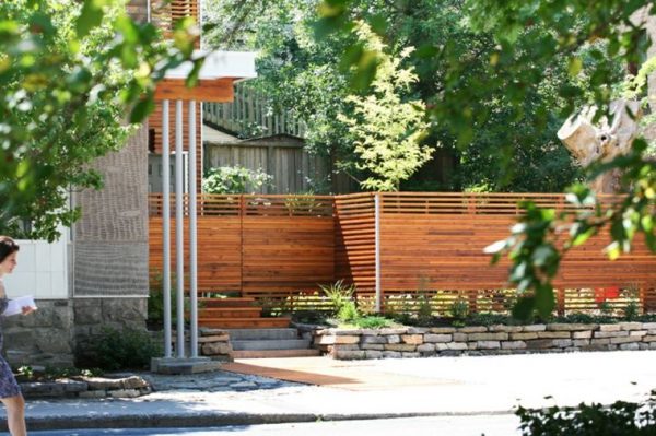wood pallet fence