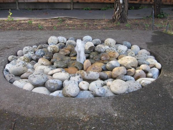 diy outdoor fountain