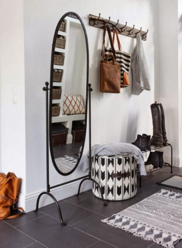 metal standing mirror 