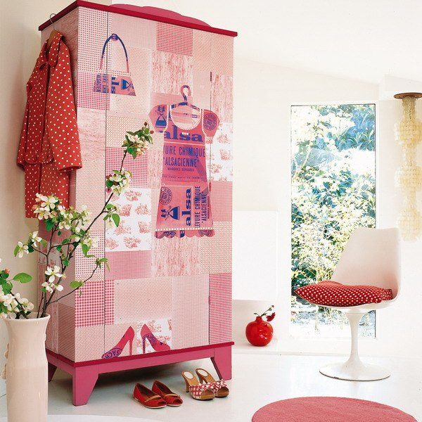 wallpaper on wardrobe 