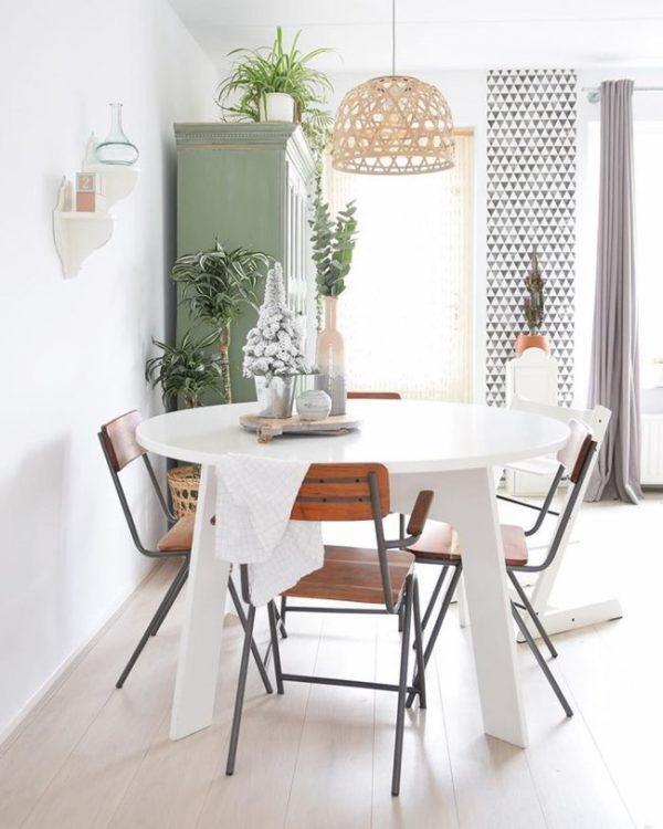 Small dining room ideas - How to decorate it functionally ...