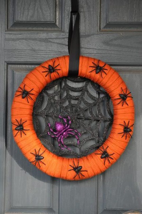 spooky halloween wreath