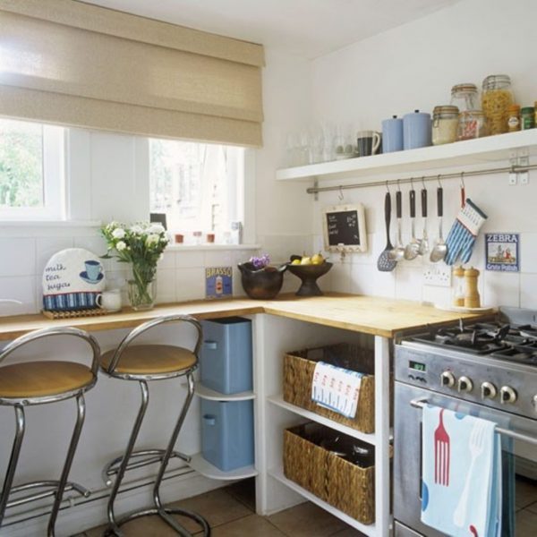 small kitchen breakfast bar 