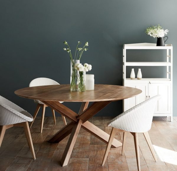 circle wood dining table