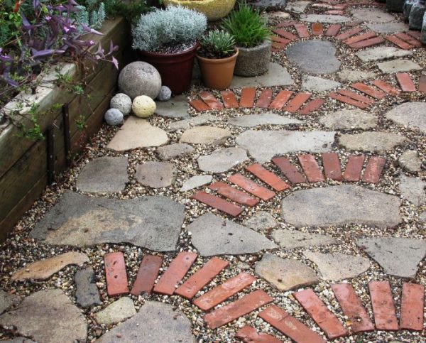 craft projects with old bricks