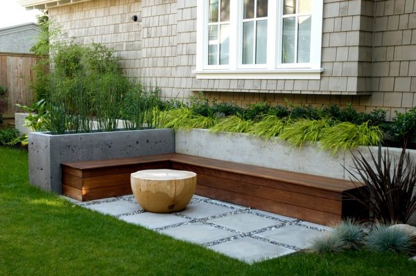 outdoor wood bench