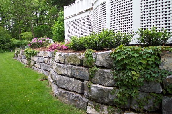 natural stone retaining wall