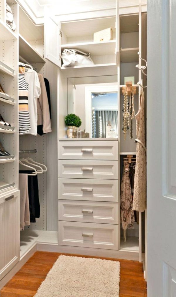 How to organize a small closet with lots of clothes - Small closet ...