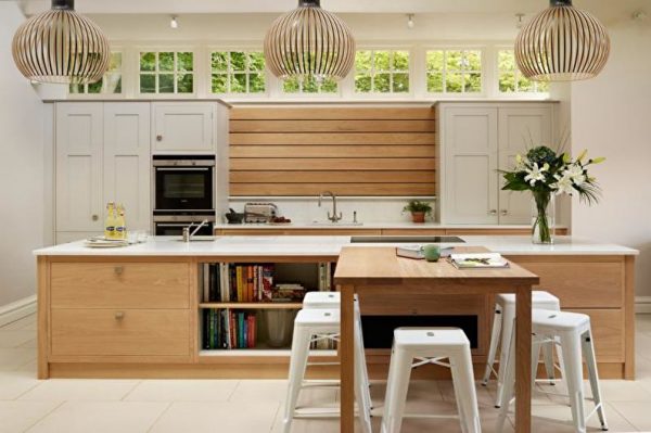 light oak kitchen cabinets