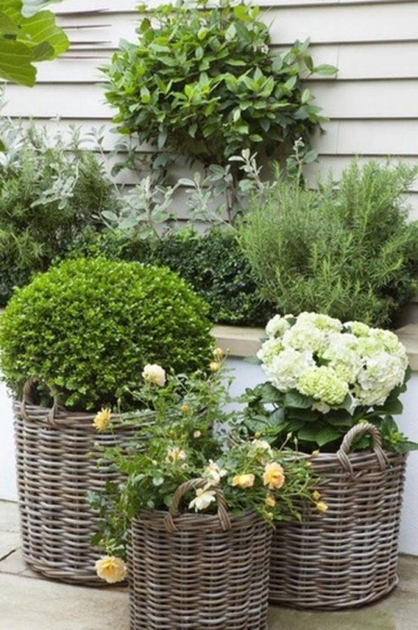 outdoor garden decor