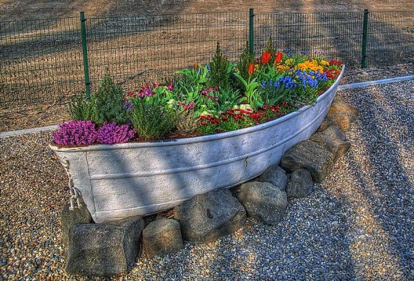 Nautical boat planters