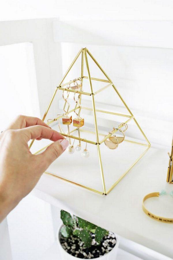 diy earring holder stand