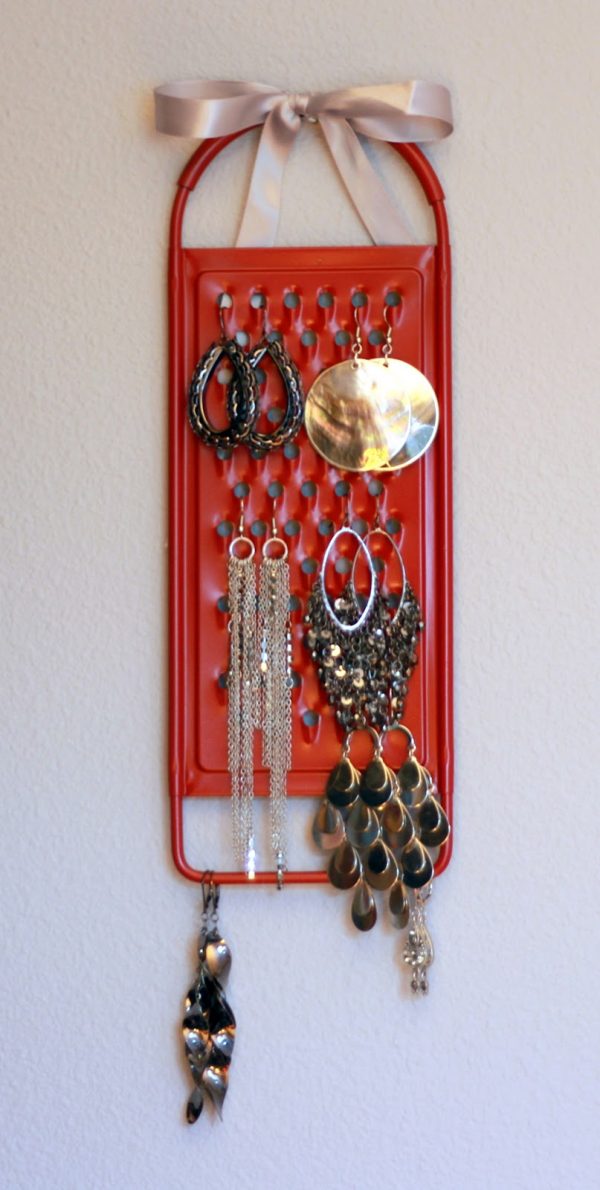 diy earring holder