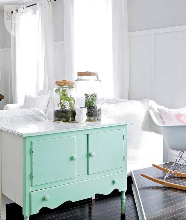 mint green room decor