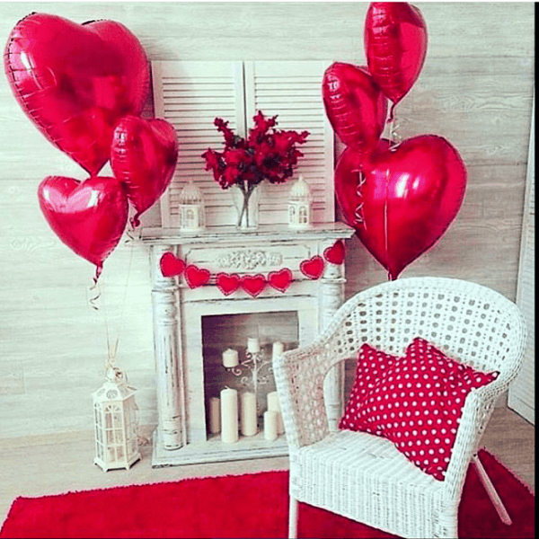 decoration with balloons at home