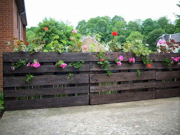 easy pallet fence