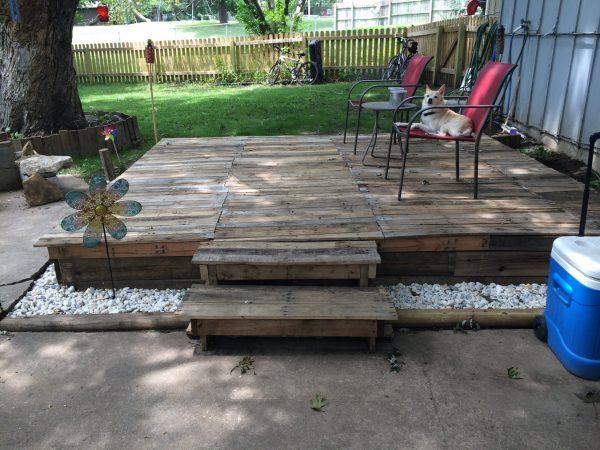 how to make pallet deck