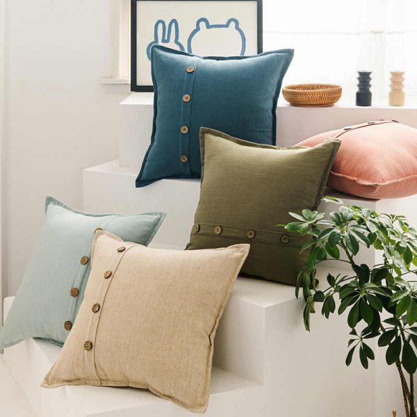 decorative pillows