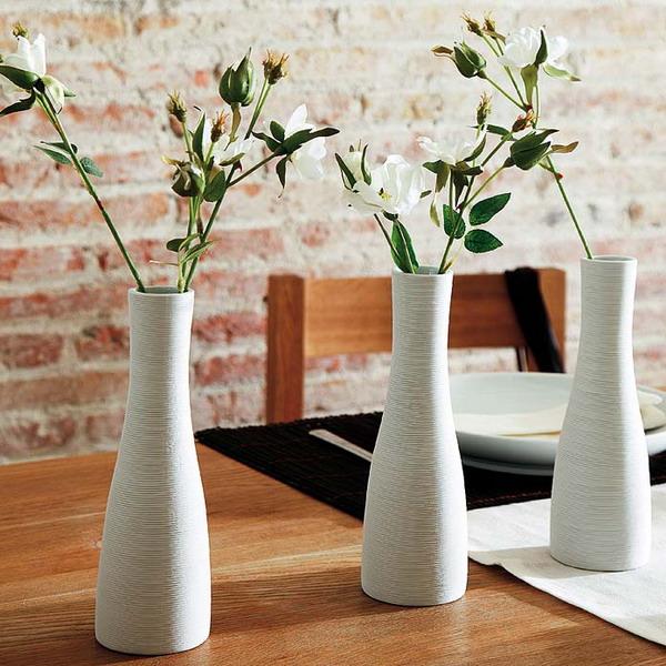 Decorating with vases
