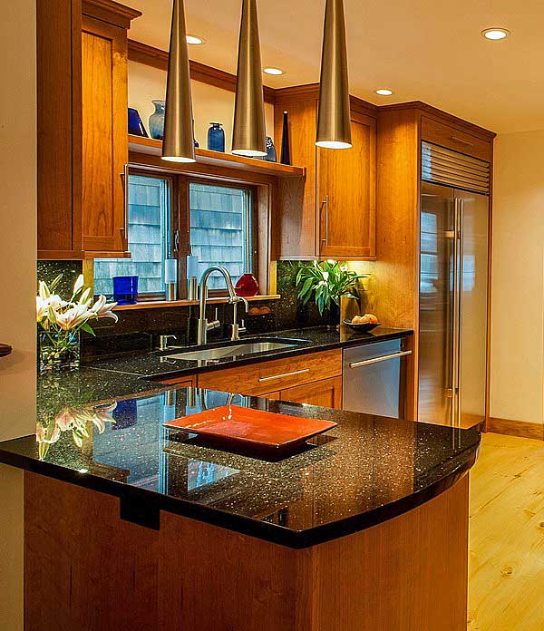 Cabinet colors with granite