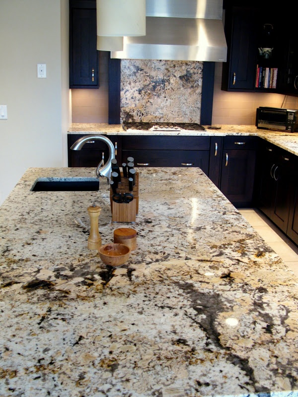 what paint colors go with brown granite countertops