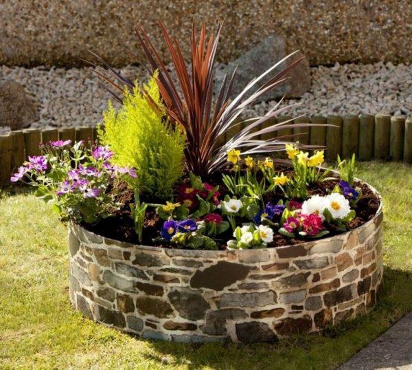 cheap flower bed ideas