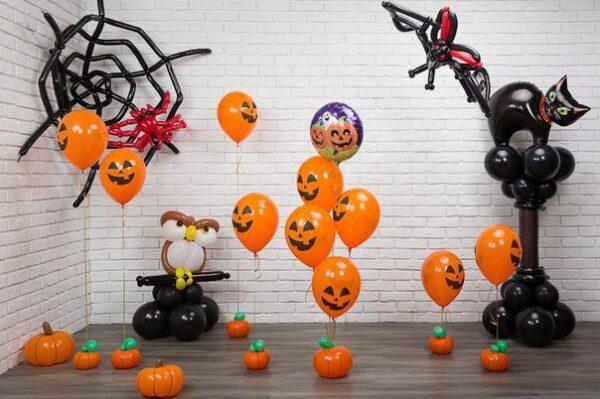 Halloween balloons decoration