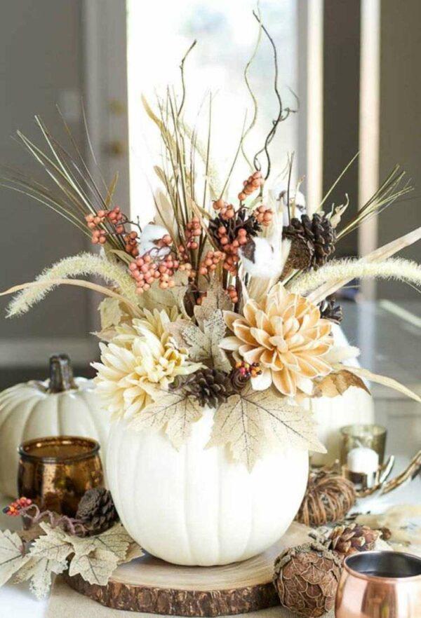 white pumpkin centerpiece