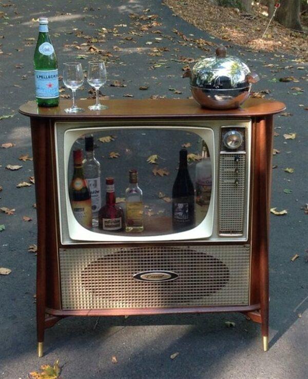 uses for old flat screen tv