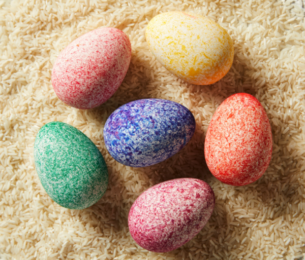 using rice to decorate easter eggs