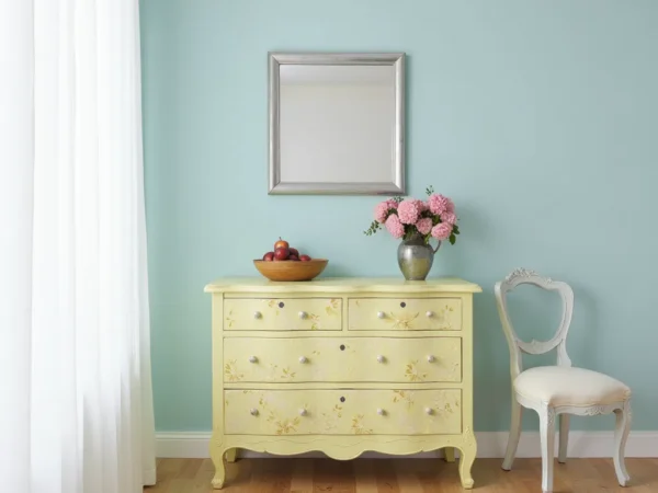 Wallpaper decor